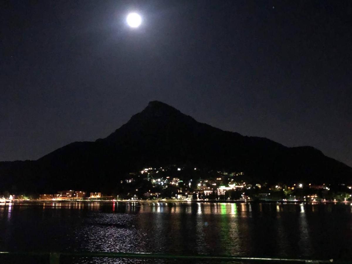 Lecco Only Females Guest House Exteriör bild